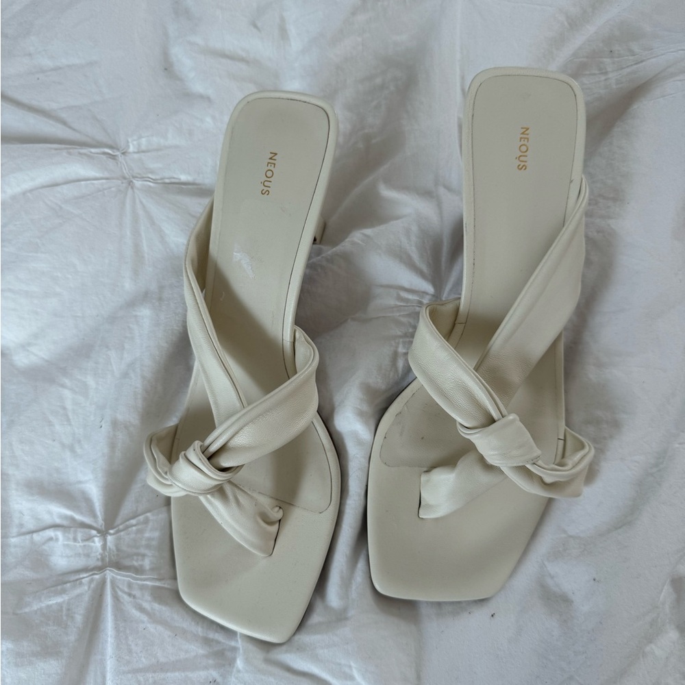 ✨SALE✨ Neous Sandals ✨SALE✨